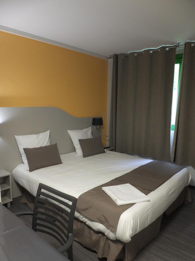 Residence Thermale Du Parc Ornolac-Ussat-les-Bains Exteriör bild